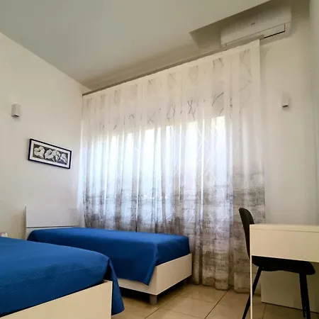 La Casa Di Roberto Bed and Breakfast 3*